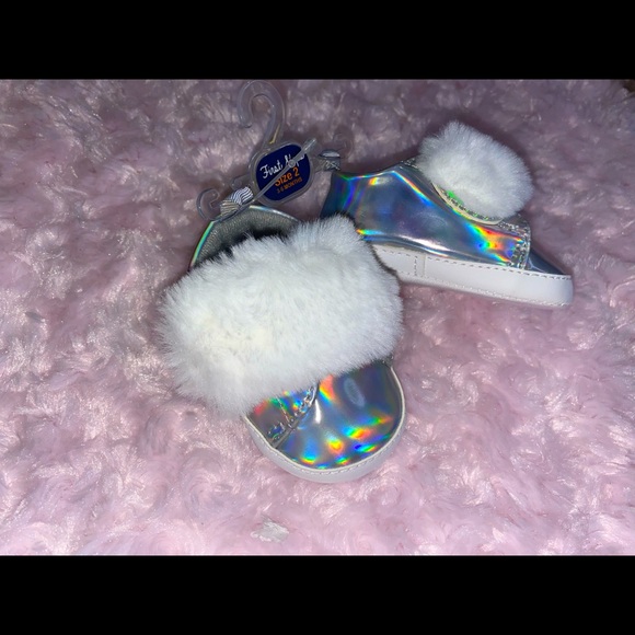 🐰First Steps - Infant🐰 - Picture 3 of 3